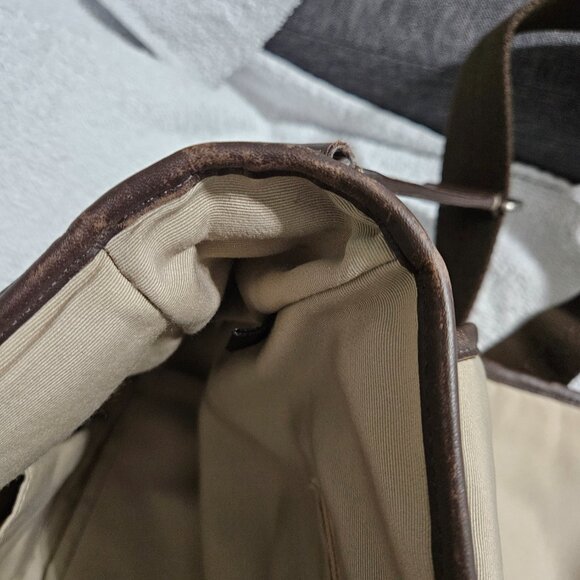 ๐50% OFF! Coach Nylon Messenger Bag - Picture 11 of 16